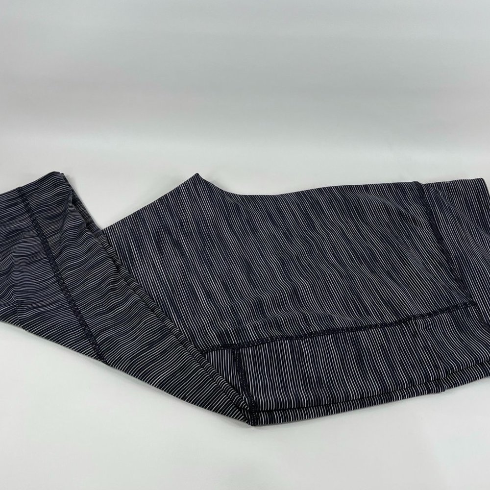 Tek Gear Blk & Wht Stripe Legging Capris Active Wear Size 2X/3X NWOT